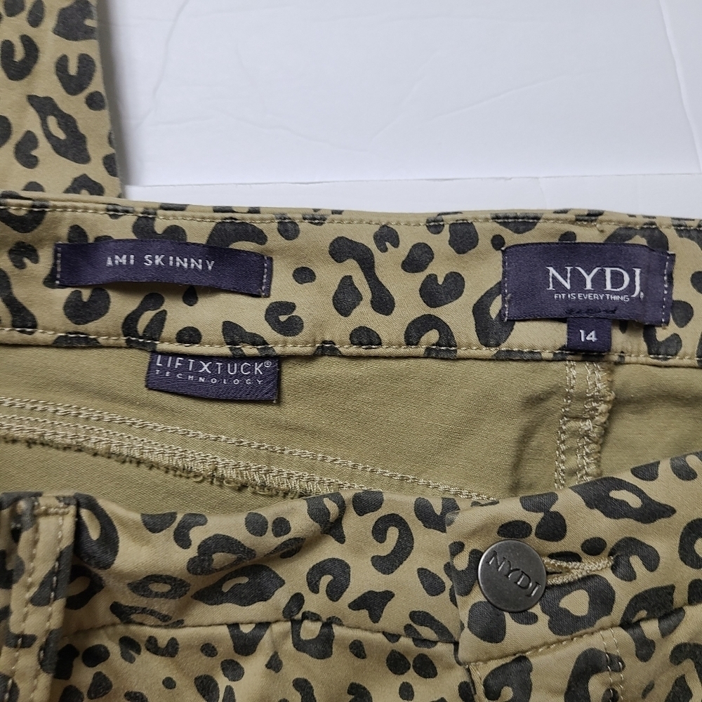 NWT NYDJ ami skinny leopard jeans - Picture 4 of 7